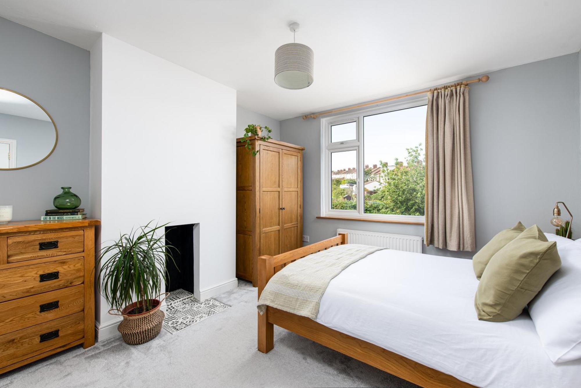 Charming Family Home With Stoves, Garden & Parking Bristol Kültér fotó